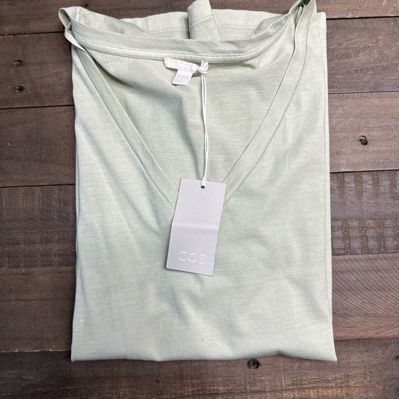 COS Light Green V-Neck T-Shirt - Picture 1 of 6